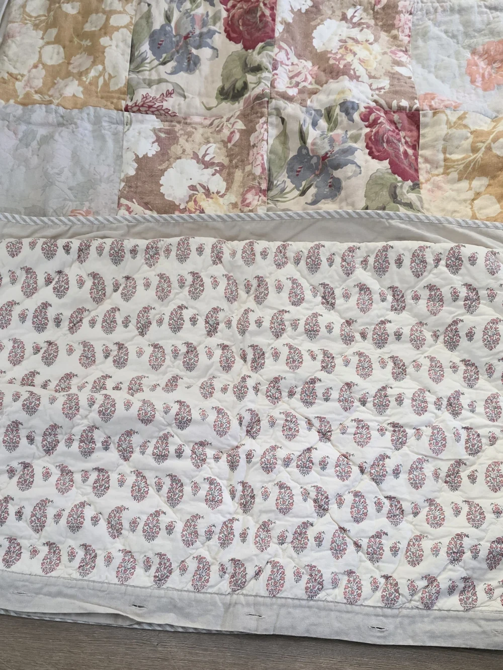 Pottery Barn Carolina Floral Patchwork Quilt King Pillow Shams